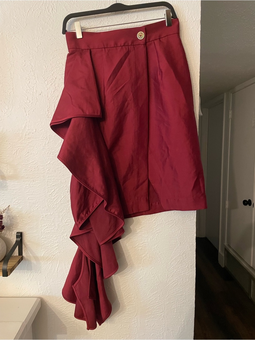 Solace London Red Ruffle Skirt Size 6 - Picture 2 of 6